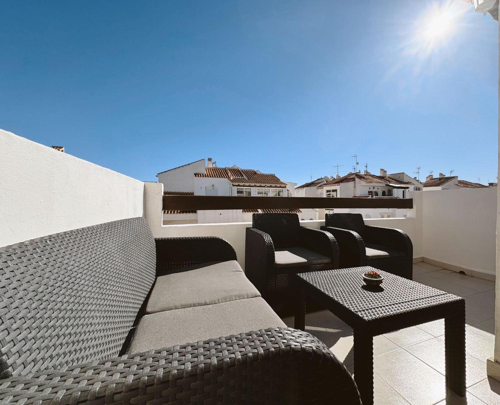 Apartment El Paraiso, 1 Bedroom 300M From The Sea Torrevieja Kültér fotó